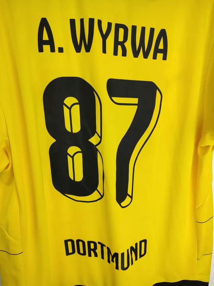 Puma BORUSSIA DORTMUND 2015-16 HOME size XL Size US XL / EU 56 / 4 - 7 Thumbnail