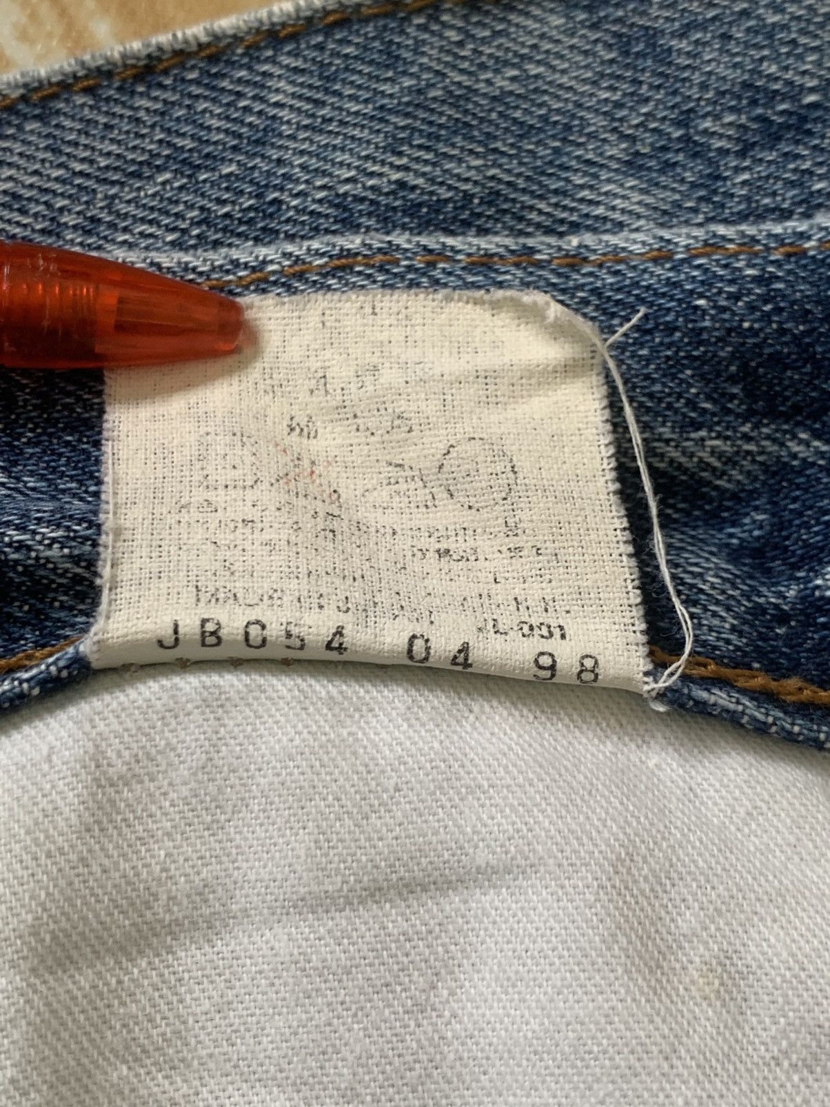 Levi's Rare.. Distressed Levi’s 502 Big E Made In Japan Size US 28 / EU 44 - 22 Thumbnail