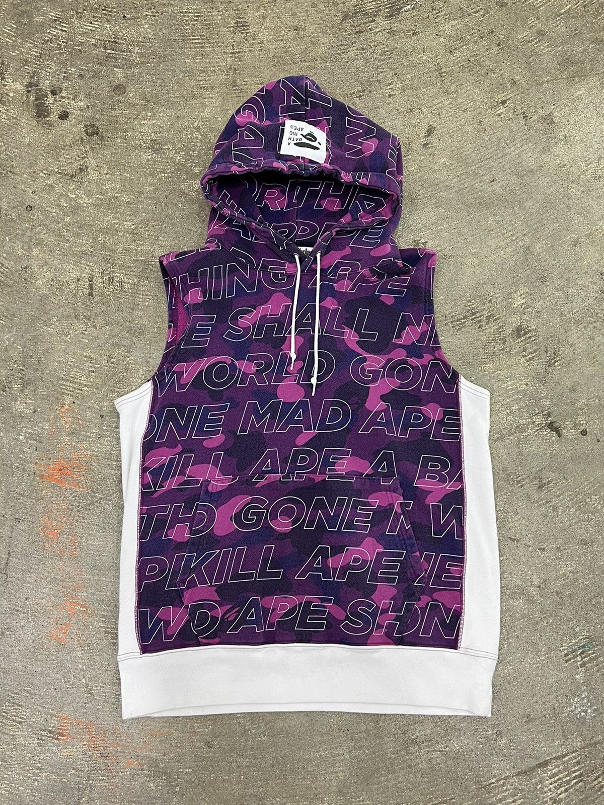 Bape Bape WGM Text Color Camo Hooded Vest Size US M / EU 48-50 / 2 - 1 Thumbnail