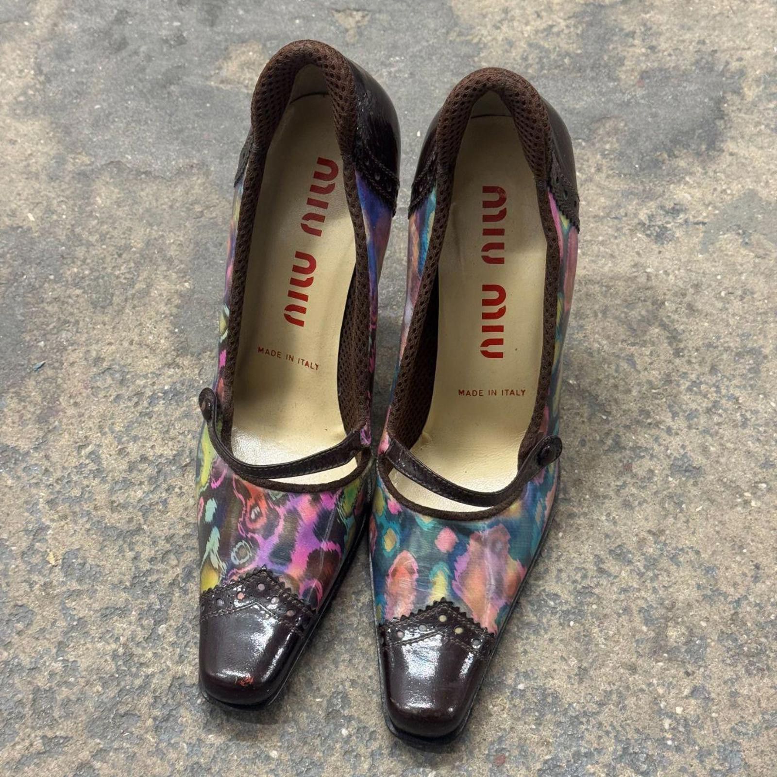 Miu Miu Archival Y2K Miu Miu Holographic Brogue Mary Jane Heels Size US 7 / IT 37 - 3 Thumbnail