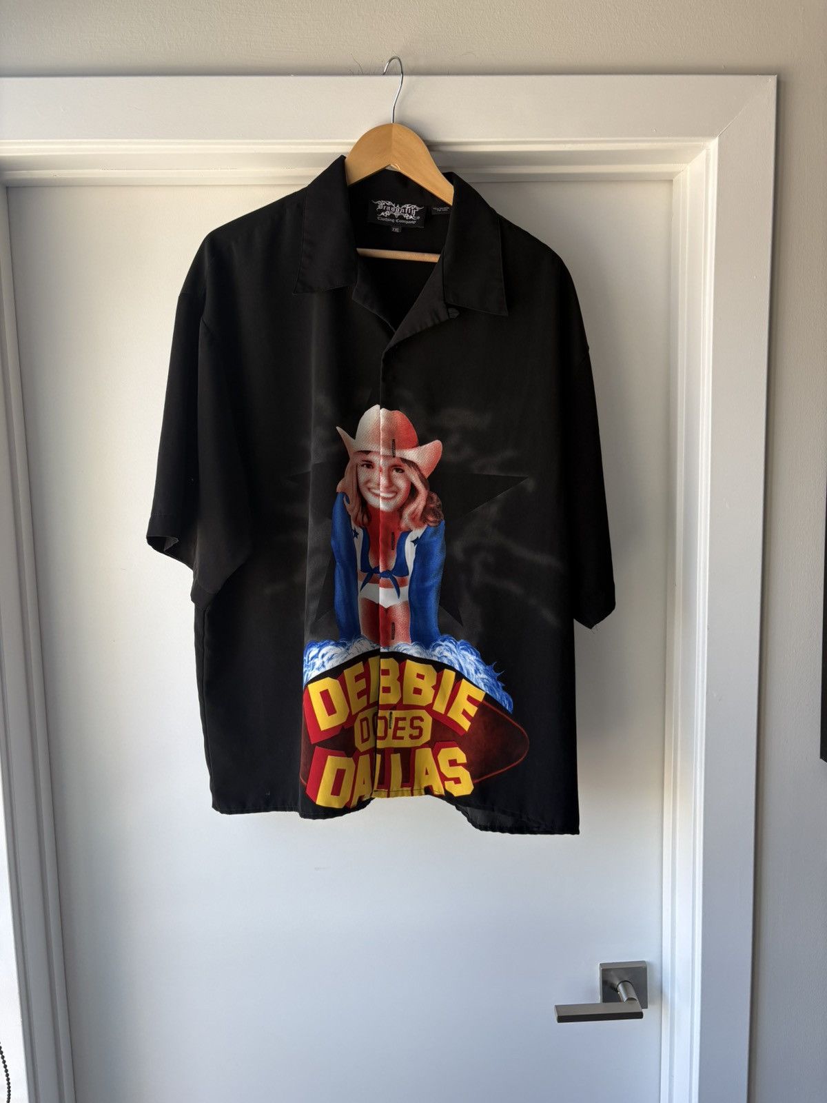 Vintage Vintage Debbie Does Dallas Porn Movie Button Up Shirt Size US XXL / EU 58 / 5 - 1 Thumbnail