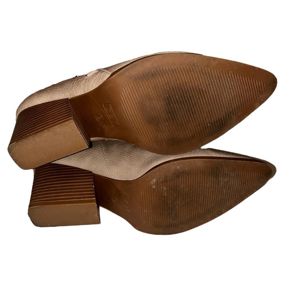 Designer Zby l Pointed Toe Chelsea Boots Size 9 Size US 9 / IT 39 - 8 Thumbnail