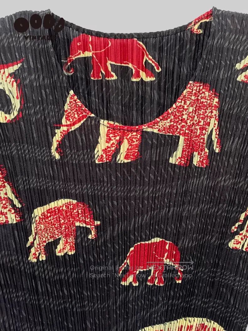 Issey Miyake Issey Miyake Elephant Ruched Short Sleeve Top Size L / US 10 / IT 46 - 3 Thumbnail