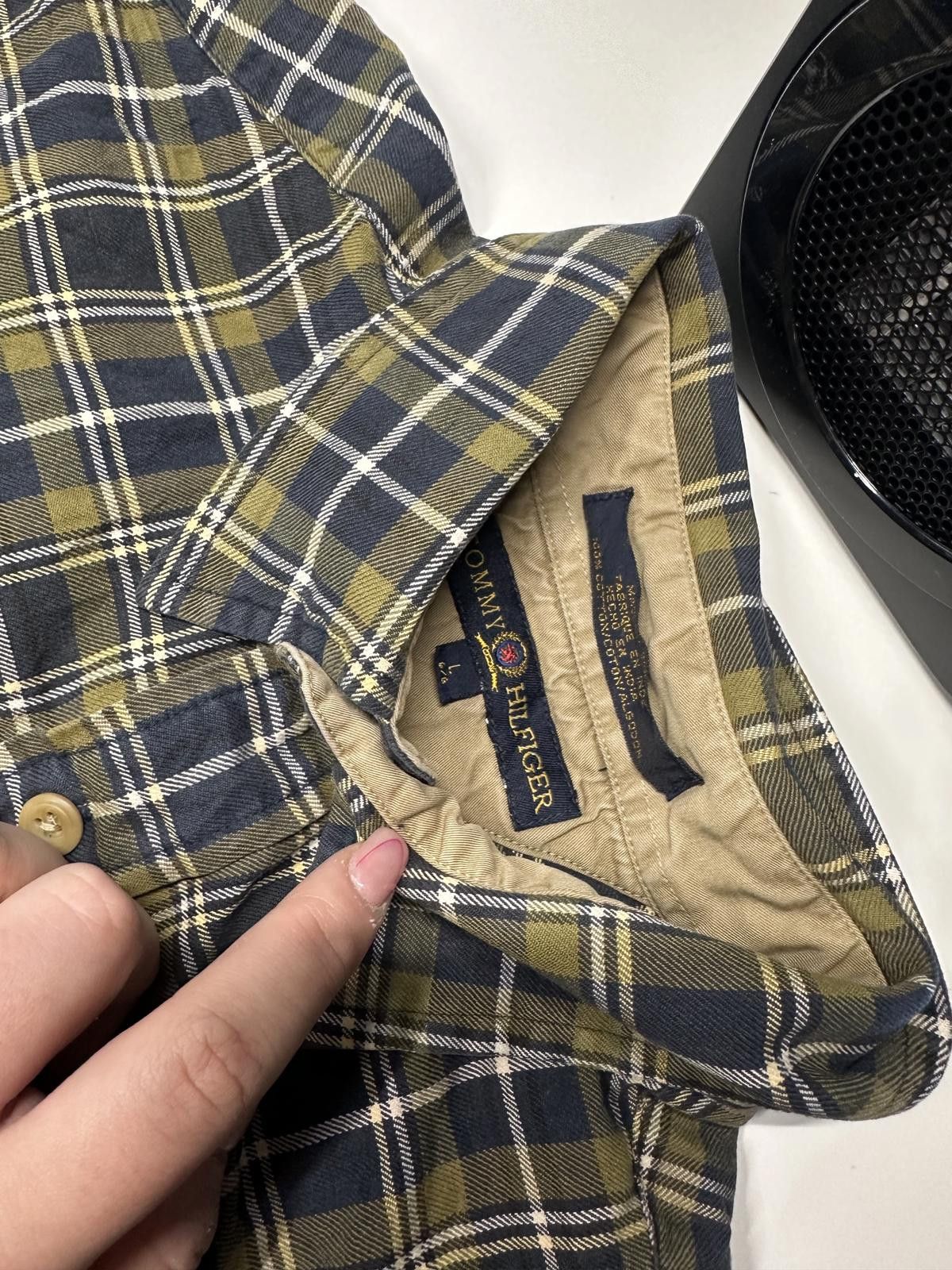 Tommy Hilfiger Stylish Mens Checked Shirt - Casual Wear Size US L / EU 52-54 / 3 - 7 Thumbnail