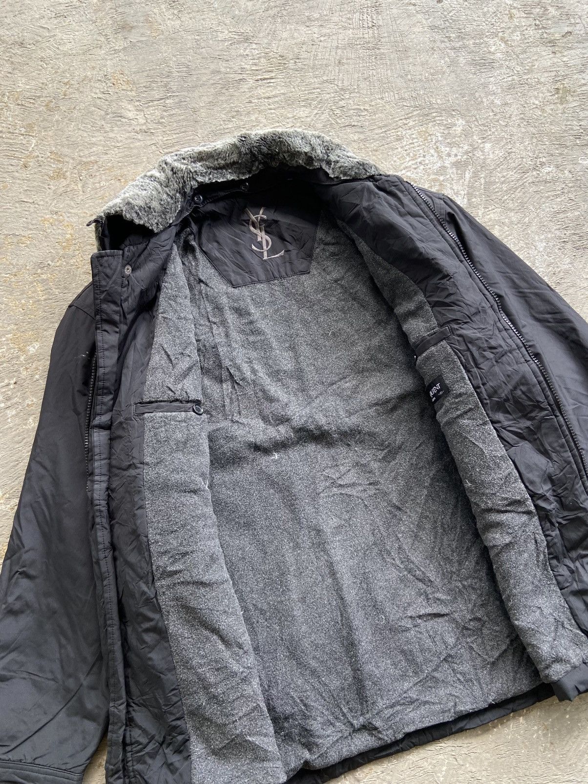 Yves Saint Laurent 1990s Yves Saint Laurent - Trim Fur Neck YSL Jacket Size US L / EU 52-54 / 3 - 4 Thumbnail
