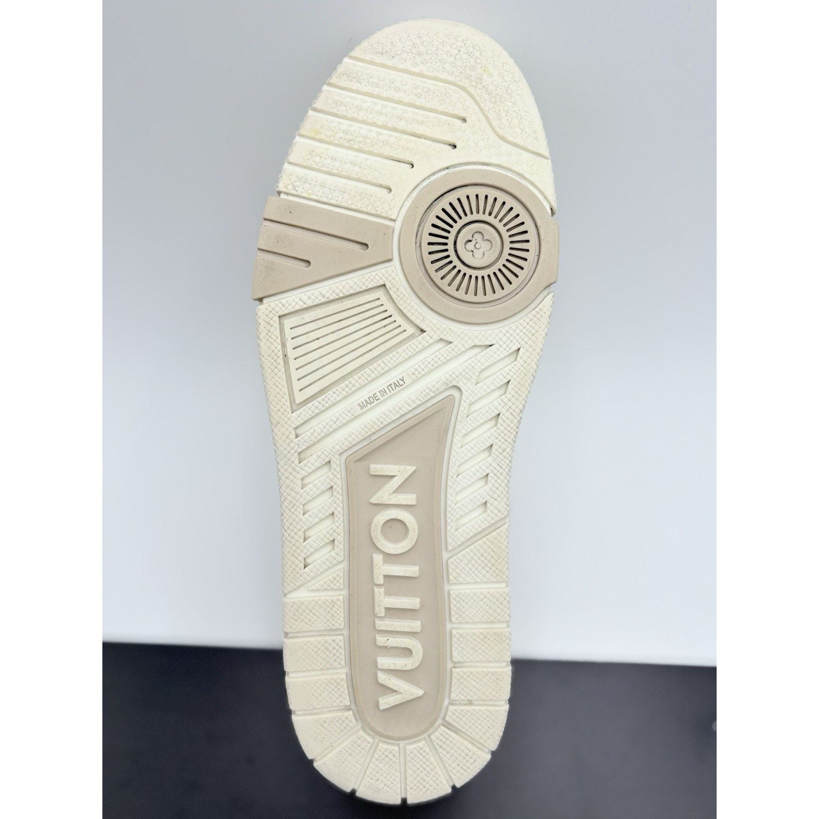 Louis Vuitton Louis Vuitton Skate ' Beige White ' | GREAT COND! Size US 8.5 / EU 41-42 - 7 Thumbnail