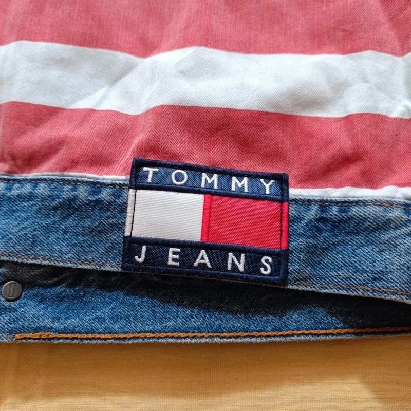 Tommy Hilfiger Tommy Hilfiger Jeans Denim Jacket Trucker USA Flag Size S Size S / US 4 / IT 40 - 12 Thumbnail