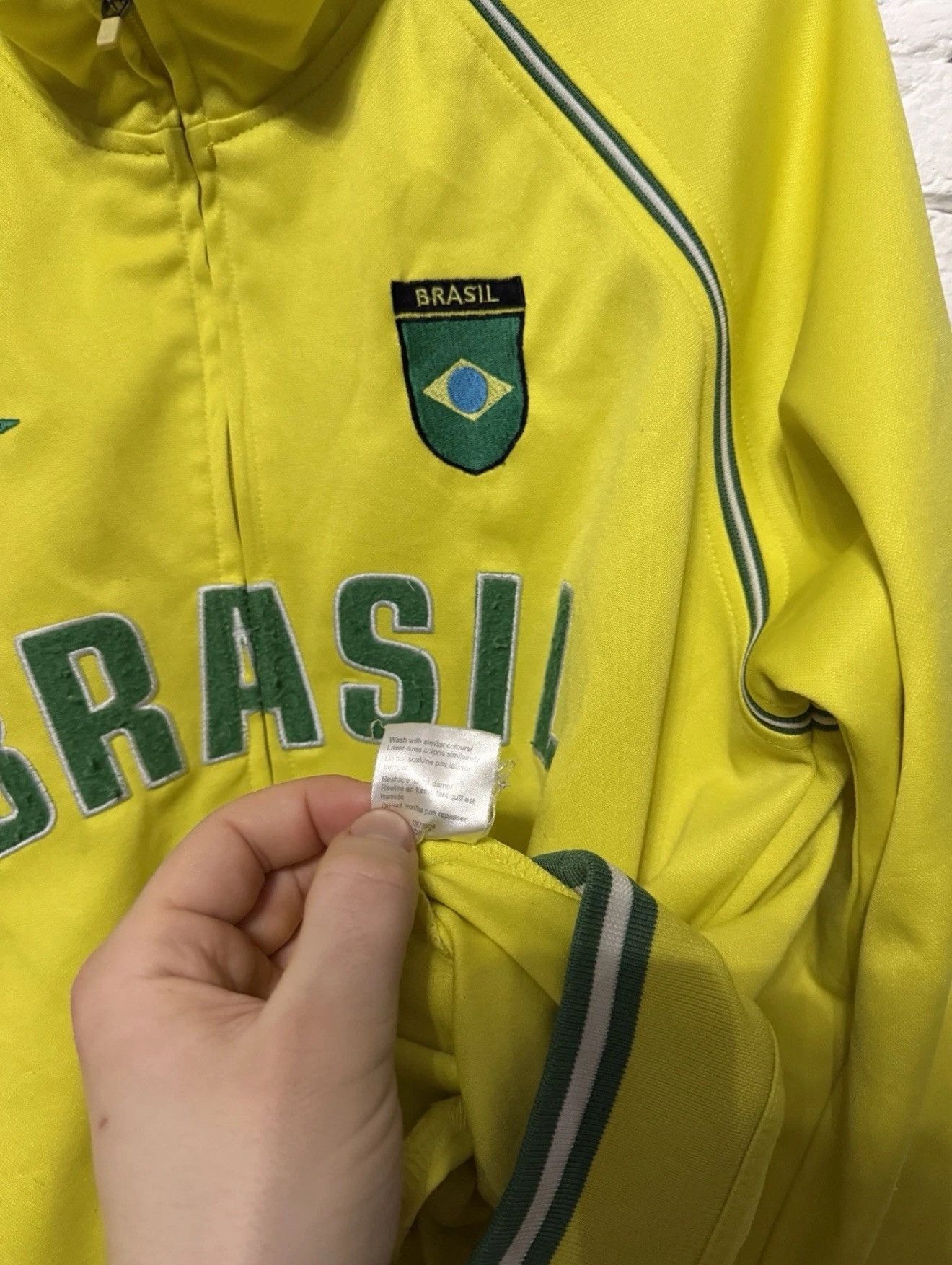 Umbro Vintage Rare Umbro Brasil Track Jacket Training Track Top Size US M / EU 48-50 / 2 - 13 Thumbnail
