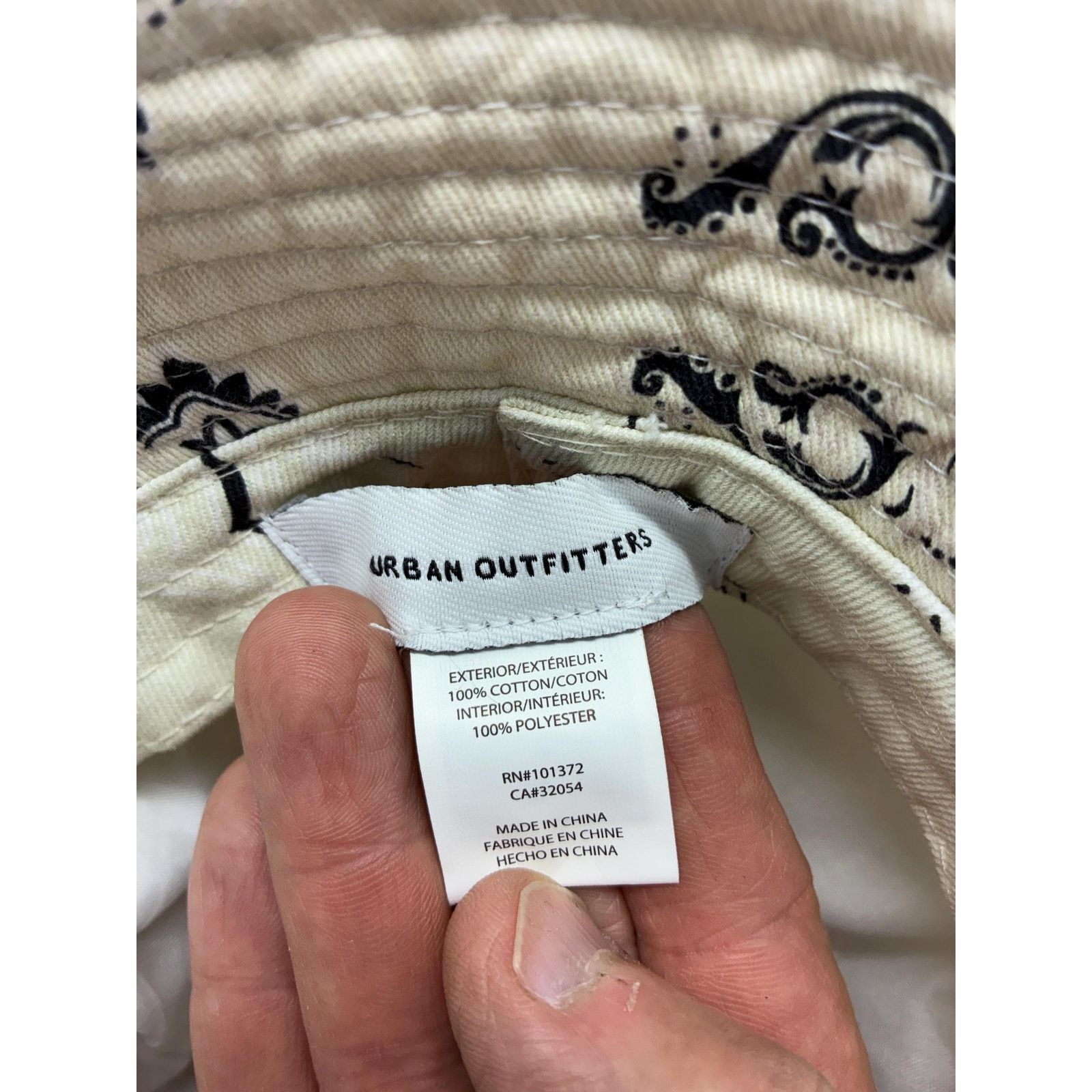 Urban Outfitters Urban Outfitters Bandana Bucket Hat | Y2K Cotton Sun Hat Size ONE SIZE - 12 Thumbnail