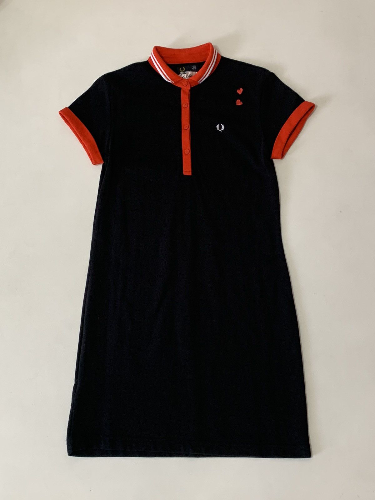 Designer × Fred Perry Fred Perry Amy Winehouse Size 12 UK Black Polo Size M / US 6-8 / IT 42-44 - 2 Thumbnail