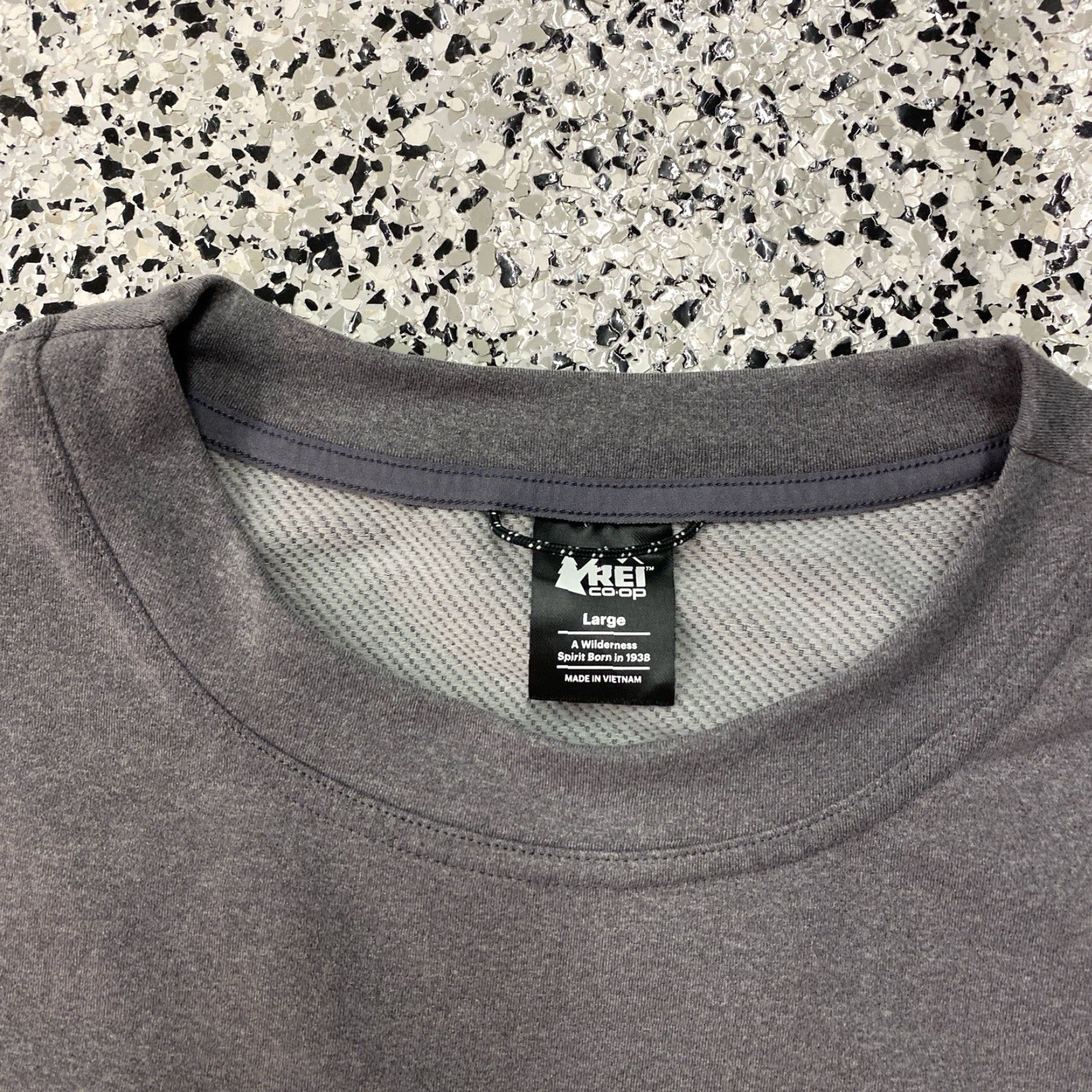 Vintage REI Co-Op Crewneck Sweatshirt Mens Medium Grey Pullover Sweatshirt Size US M / EU 48-50 / 2 - 2 Thumbnail