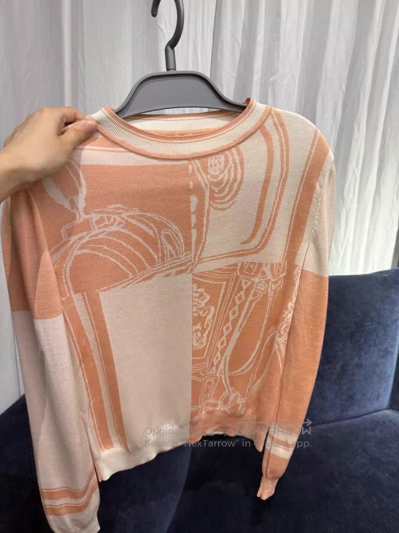 Hermes Hermes Pink and White Color Block Knit Short Sleeve Size XS / US 0-2 / IT 36-38 - 1 Thumbnail