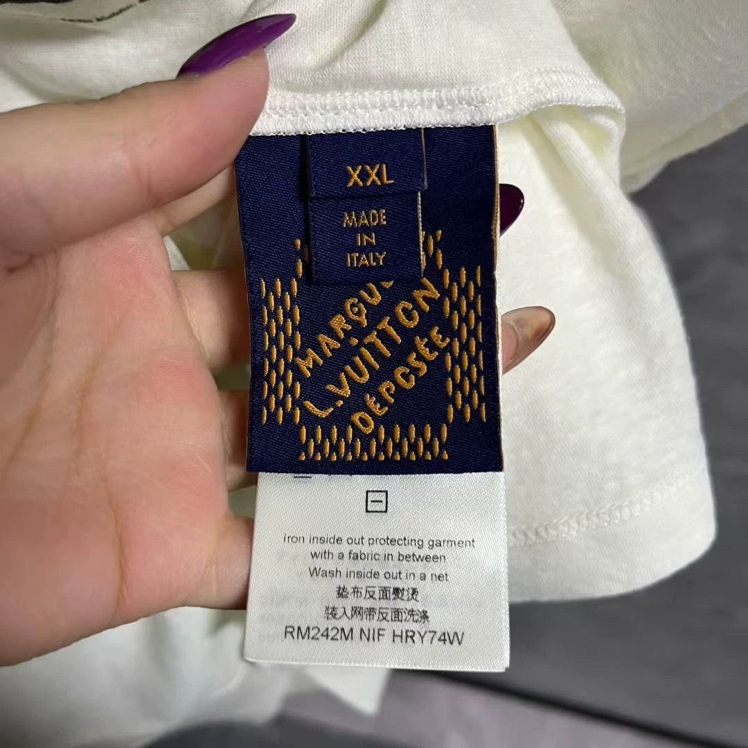 Louis Vuitton louis vuitton white logo short sleeve t-shirt Size US XXL / EU 58 / 5 - 4 Thumbnail