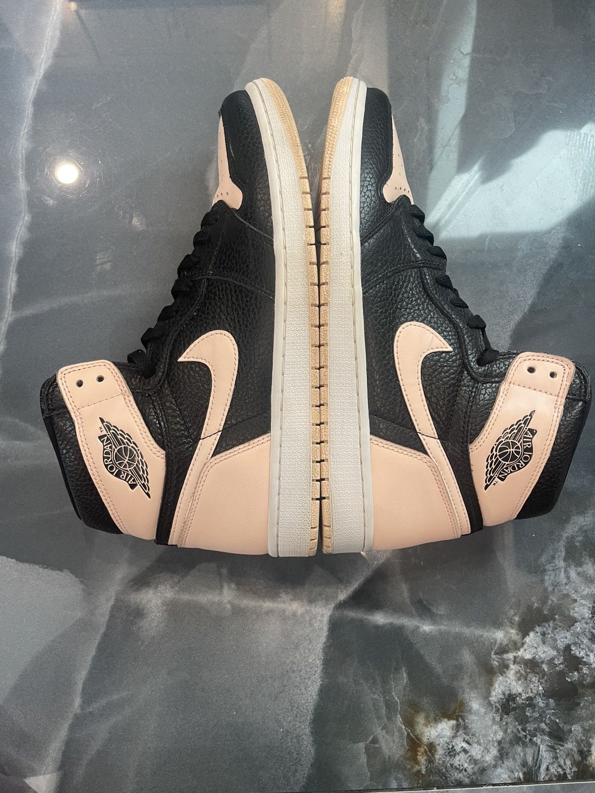 Jordan Brand Jordan 1 Crimson Tint 11 Size US 11 / EU 44 - 5 Thumbnail