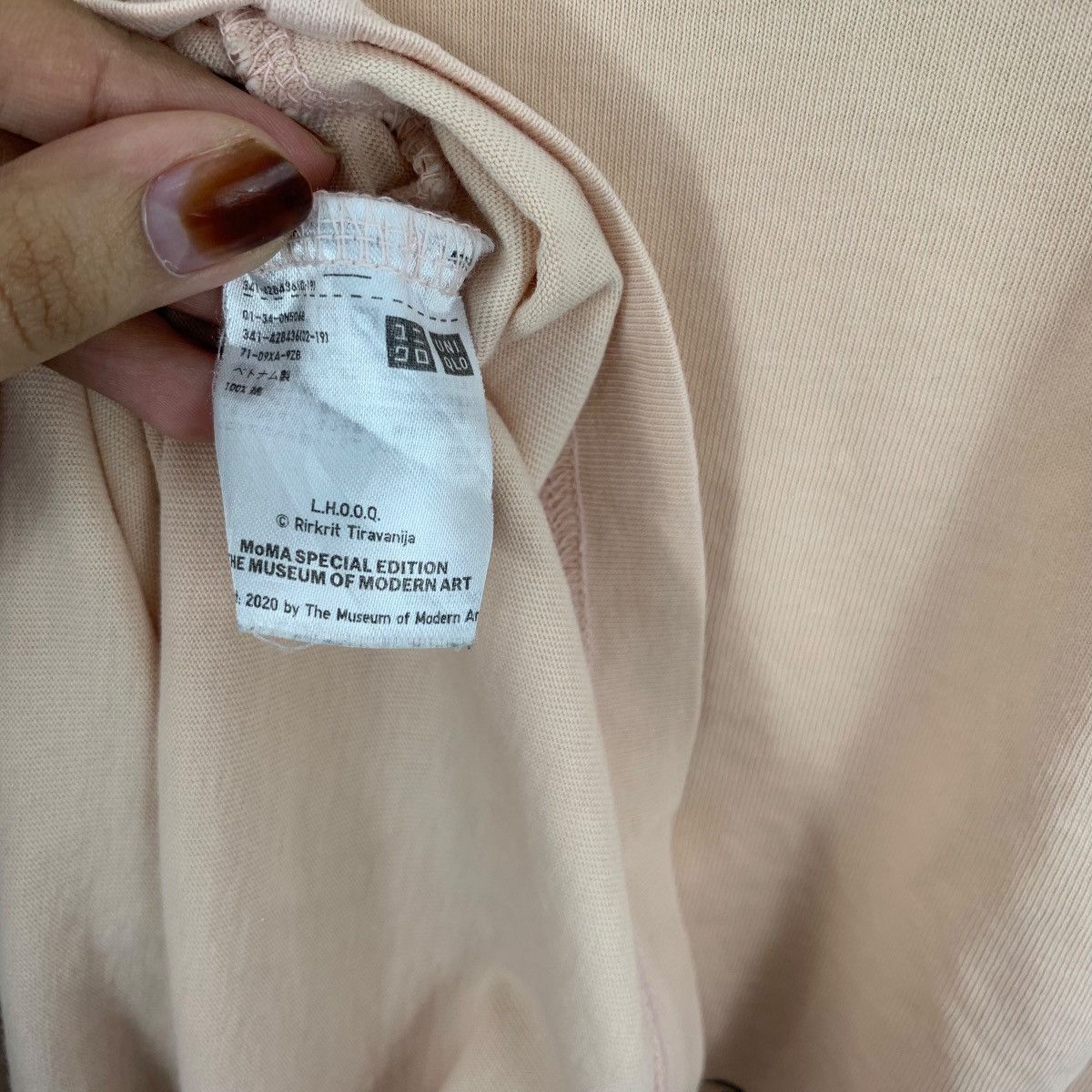 Uniqlo UNIQLO x RIRKRIT TIRAVANIJA Thai Art Artist Thrashed Tee Size L / US 10 / IT 46 - 11 Thumbnail