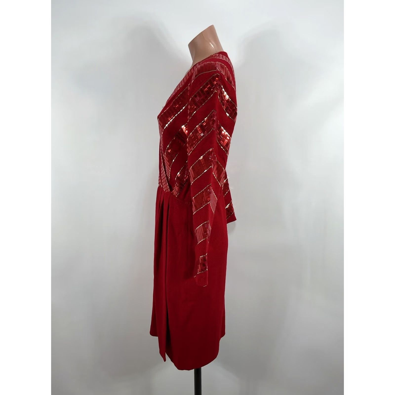 St. John VINTAGE St. John Knit Evening dress 6 Red Wool Sequin sheath 90s Party/Cocktail Womens Size M / US 6-8 / IT 42-44 - 6 Thumbnail