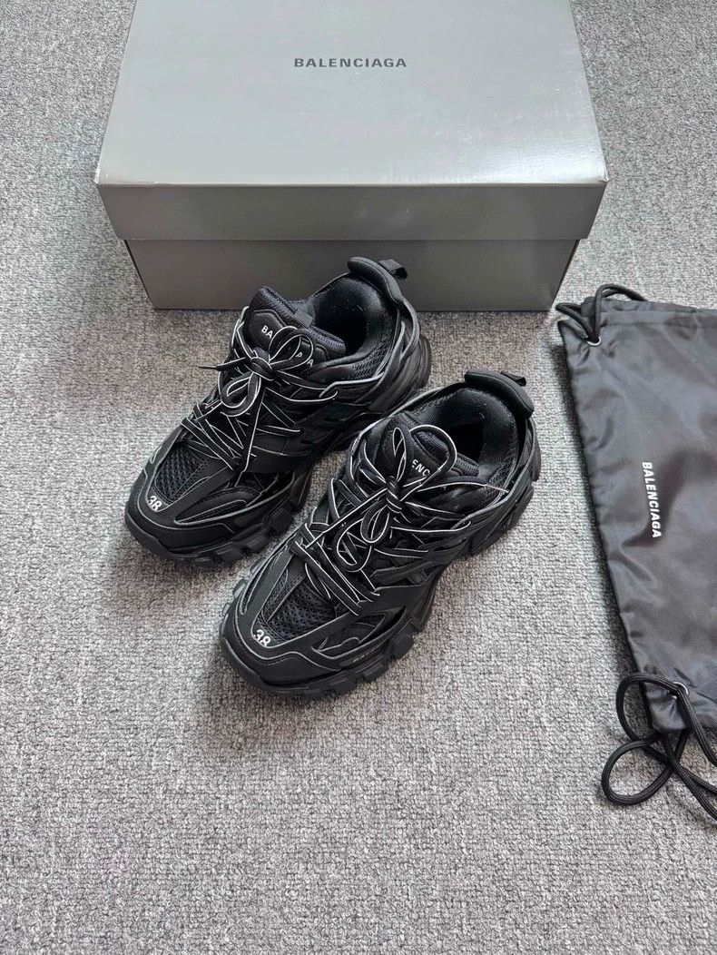 Balenciaga Balenciaga Black track dad shoes 2502-Nextarrow Size US 5.5 / EU 38 - 1 Thumbnail
