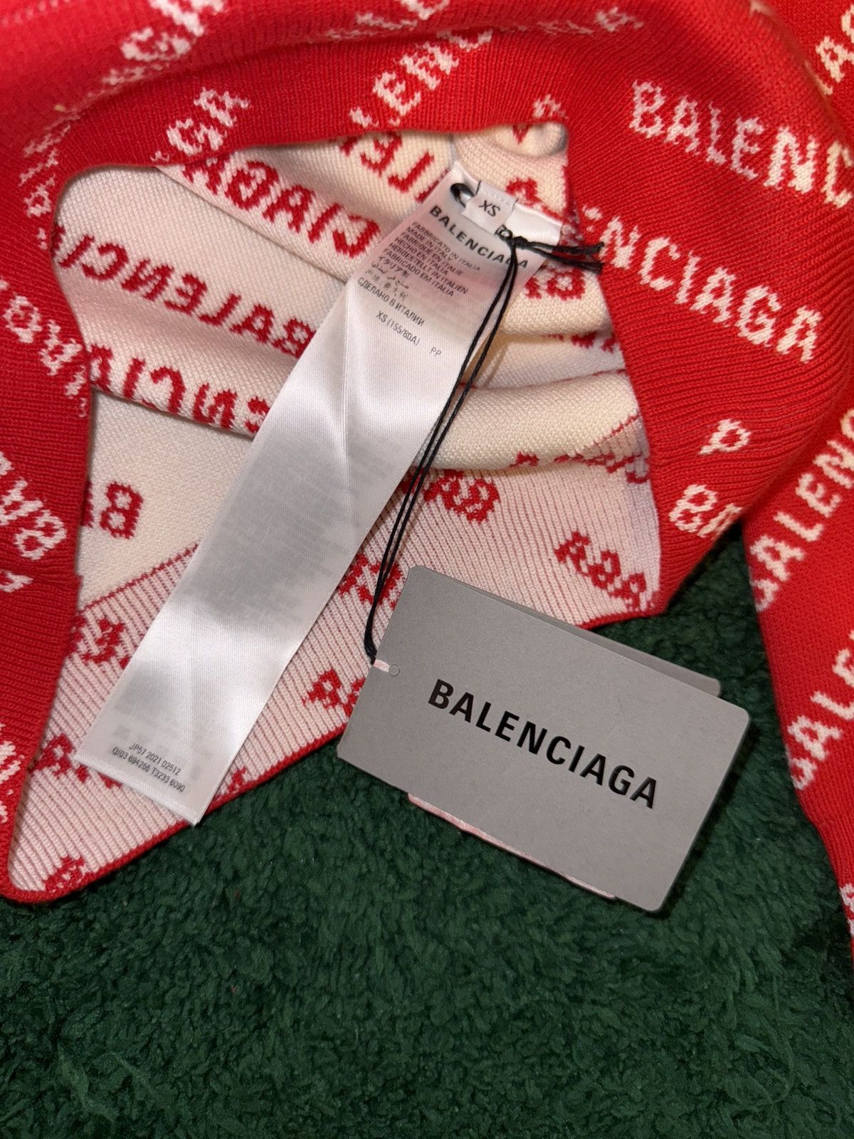 Balenciaga BALENCIAGA Cashmere Logo Print Crewneck Sz.XS Size US XS / EU 42 / 0 - 7 Thumbnail