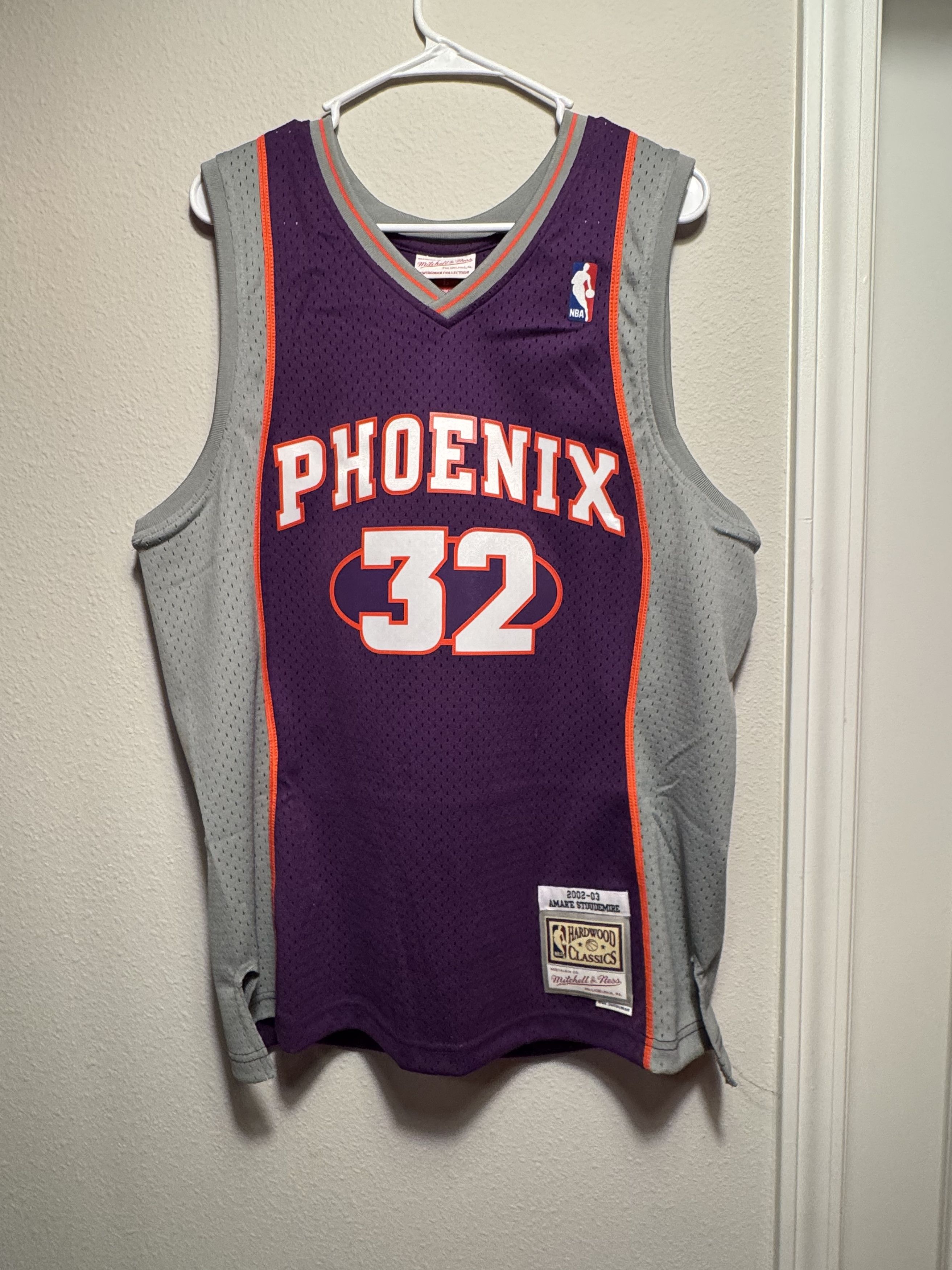 Mitchell & Ness Mitchell & Ness Amar'e Stoudemire 2002-03 Swingman Jersey Size US L / EU 52-54 / 3 - 1 Thumbnail