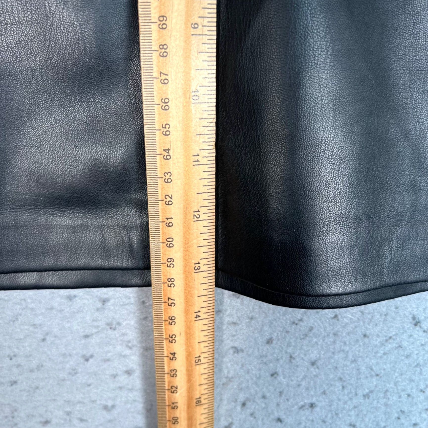 Mango Mango Black Faux Leather Mini Skirt Womens Size Medium Size 32" / US 10 / IT 46 - 6 Thumbnail