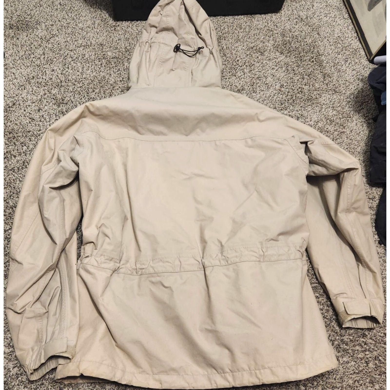 Patagonia VINTAGE Patagonia Storm Jacket Logo Zip Up Nylon Beige Men’s Large L Regular Hooded Windbreaker Size US L / EU 52-54 / 3 - 2 Thumbnail