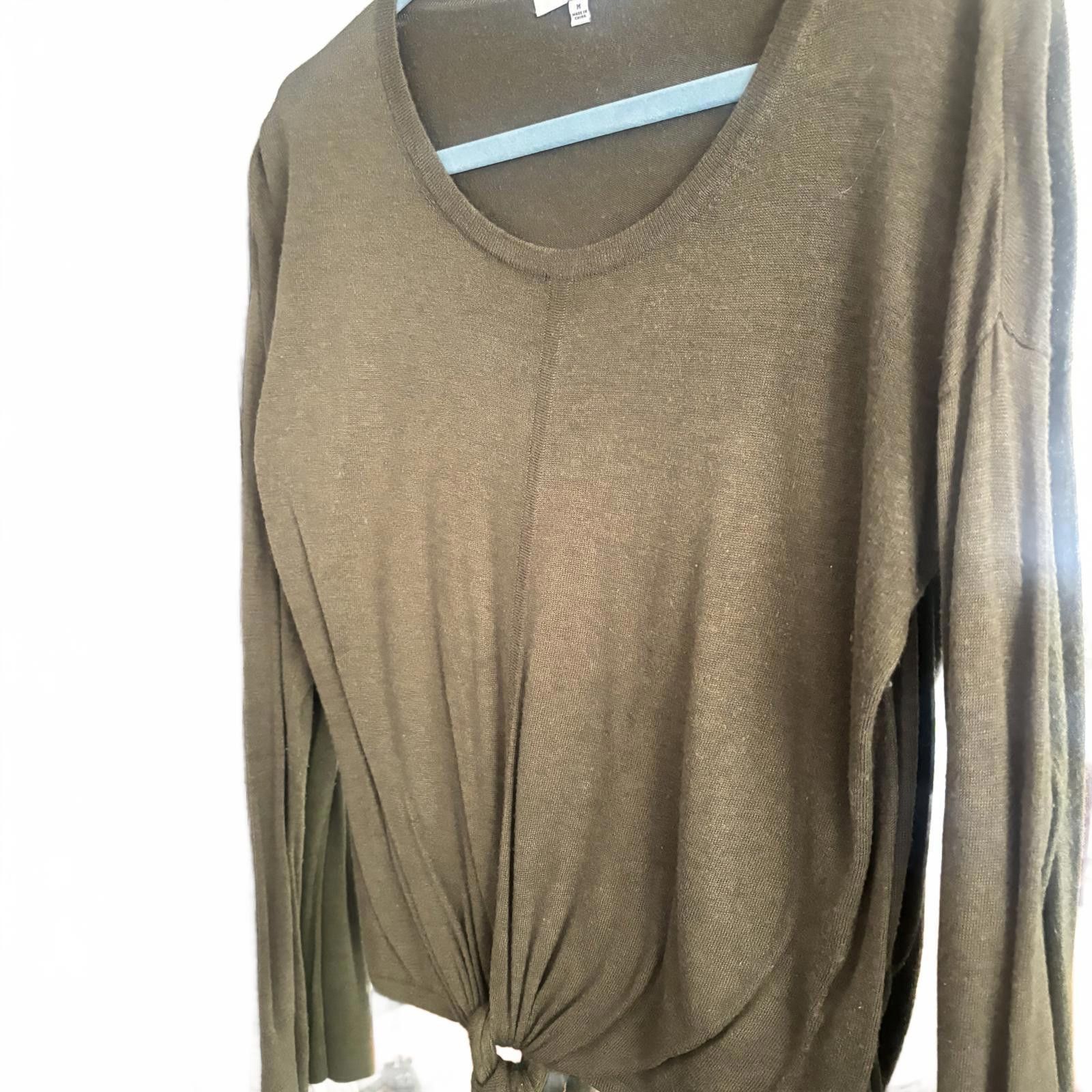 Madewell Madewell Olive Green Long Sleeve Tie-Front Top Size M / US 6-8 / IT 42-44 - 1 Thumbnail