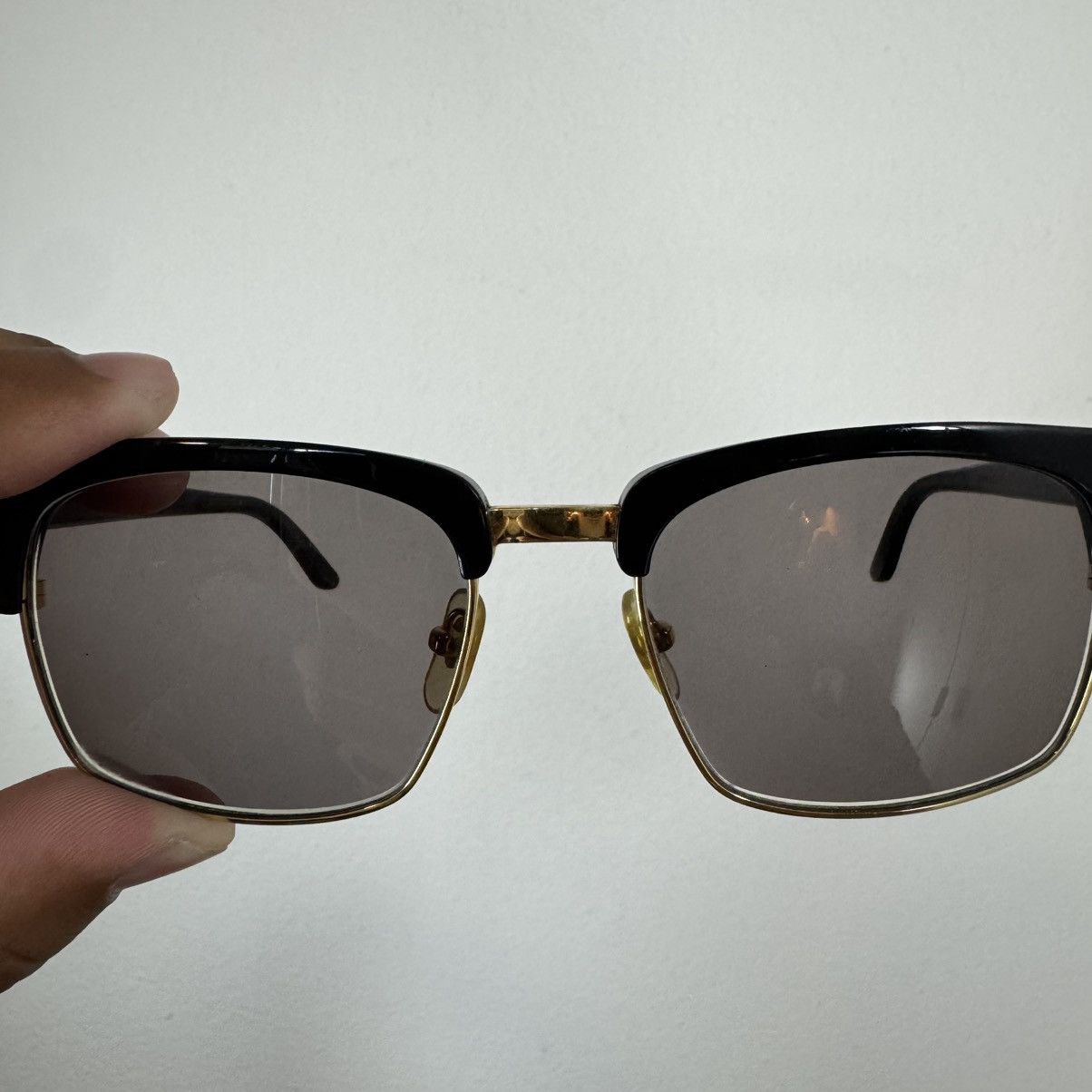 Cartier Cartier Black sunglasses with gold accents Size ONE SIZE - 10 Thumbnail