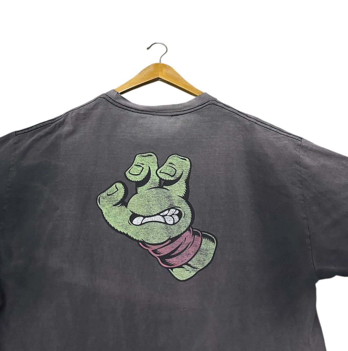 Santa Cruz Skateboards Sunfaded vintage santa cruz x ninja turtle tee Size US L / EU 52-54 / 3 - 5 Thumbnail