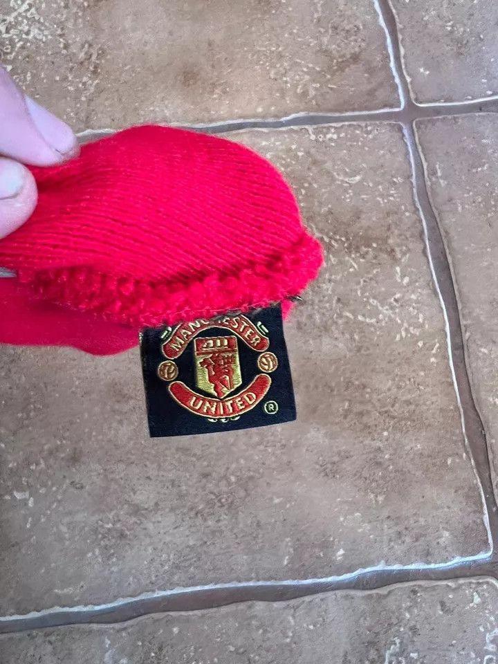 Vintage Vintage football hat Manchester United official made in U.K. Size ONE SIZE - 4 Thumbnail