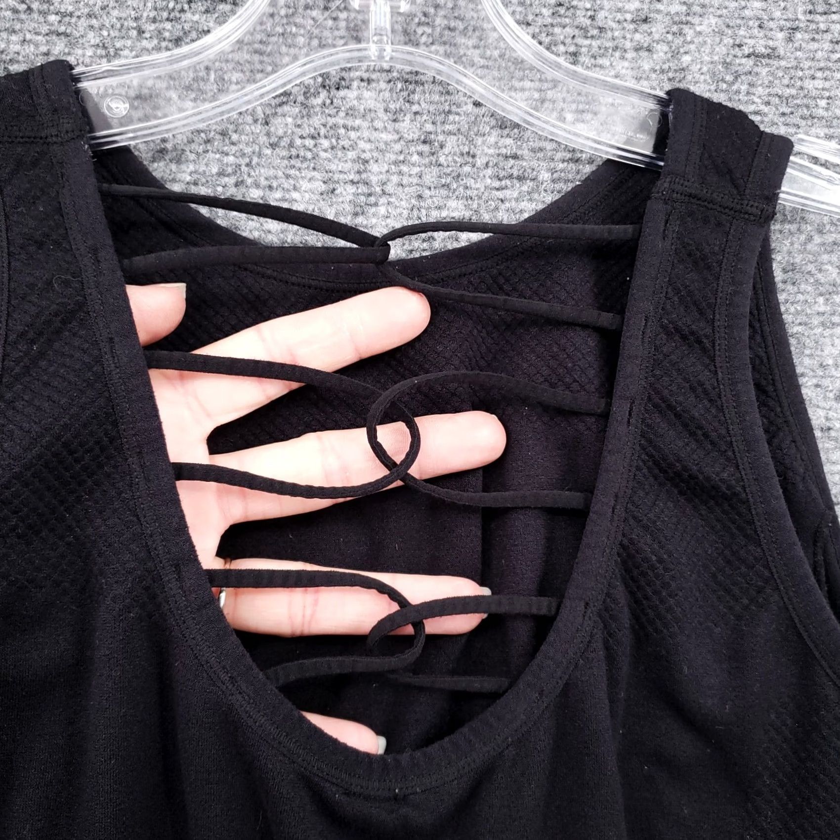 Puma PUMA Sports Bra Womens L Black Crisscross Strappy Hollow Back Sportswear Size ONE SIZE - 5 Thumbnail