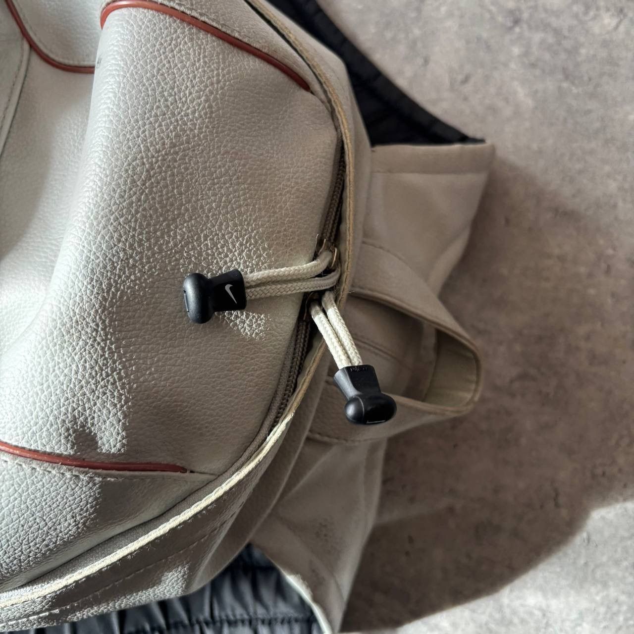 Nike Vintage Nike Leather Swoosh BackPack Air Max Size ONE SIZE - 6 Thumbnail