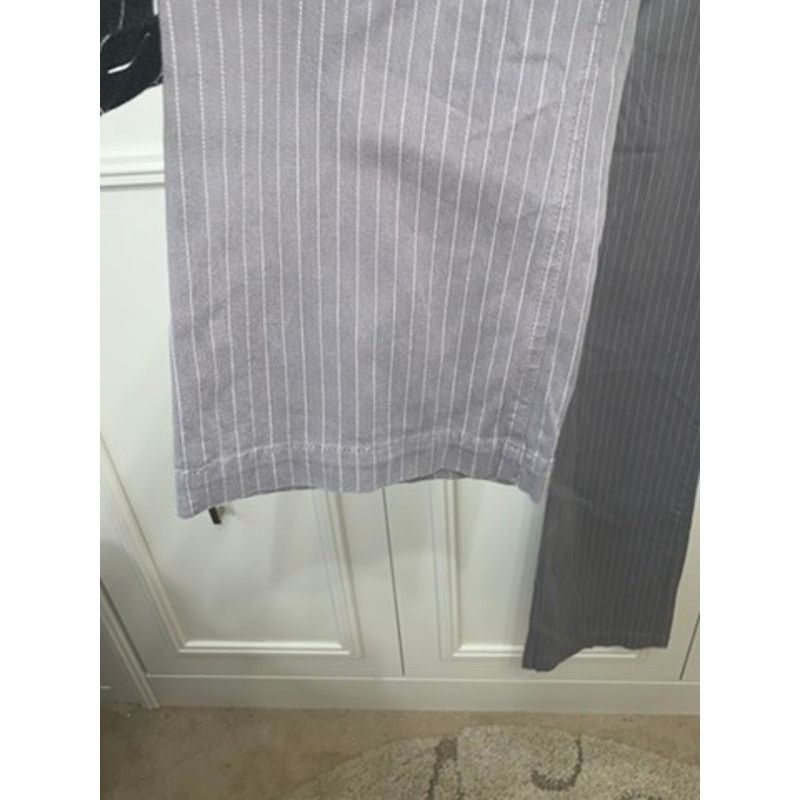 Express Express Women's Gray Pinstripe Wide-Leg Dress Pants Size 10 Size 32" / US 10 / IT 46 - 4 Thumbnail