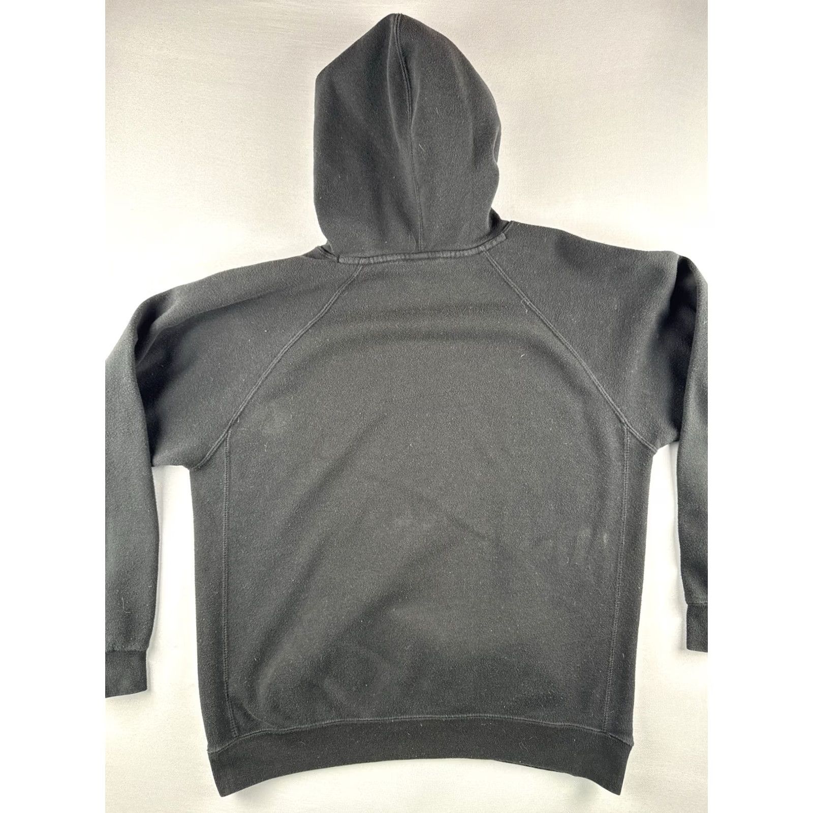 Logo 7 KUIU Hoodie Black Ram Logo Graphic Print Pullover Outdoor Performance Size L Men Regular Hooded Pockets Front Kangaroo Logo Size US L / EU 52-54 / 3 - 7 Thumbnail