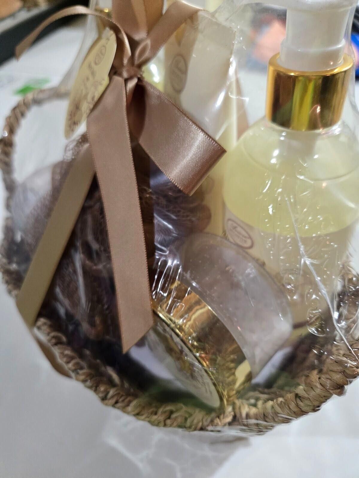Designer Bath & Body Warm Vanilla Sugar Spa Basket Gifts for Women Size ONE SIZE - 5 Thumbnail