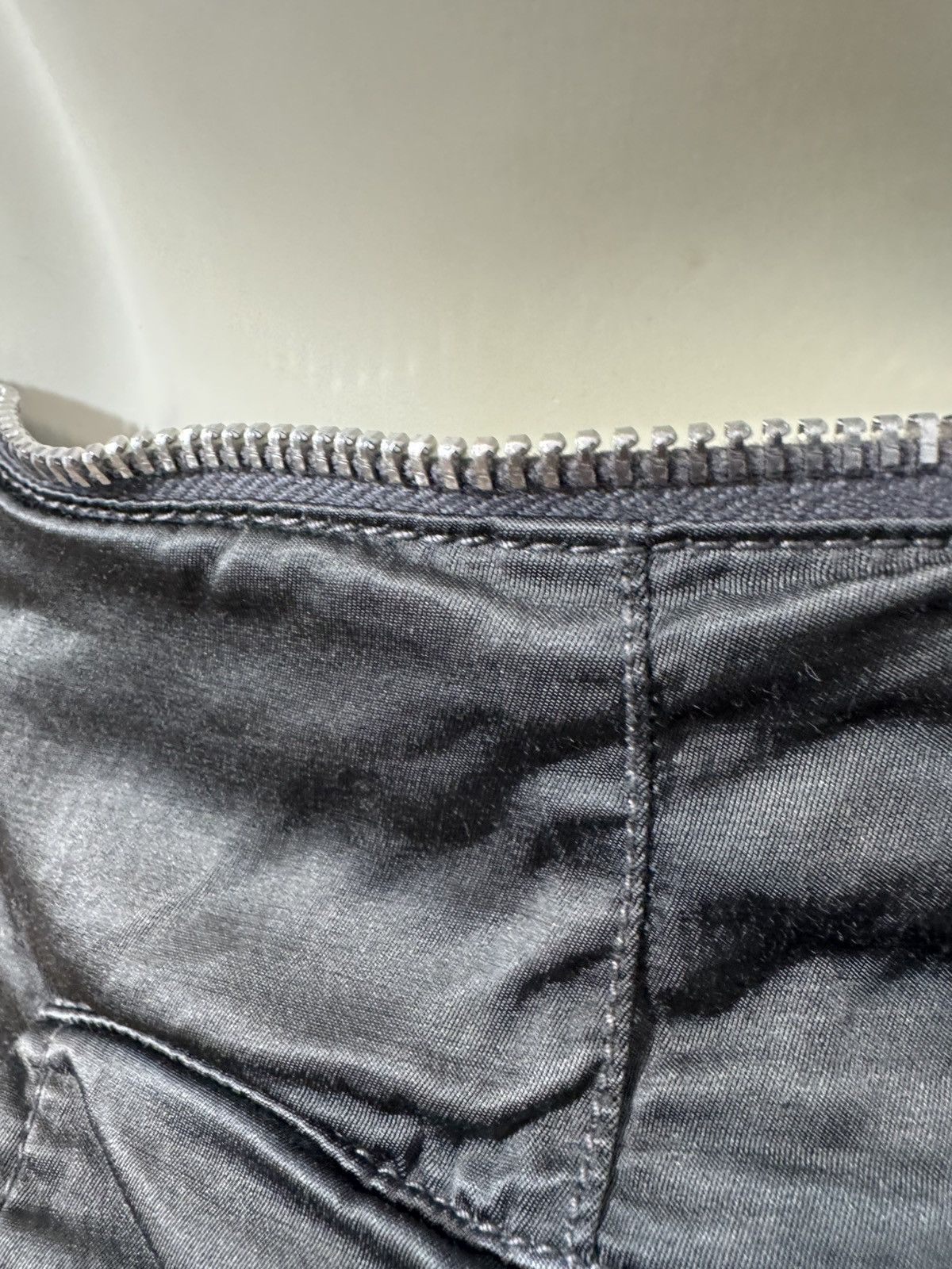 Acne Studios EUC Acne Studios Dusty Grey Satin Cargo Pants Size 28" / US 6 / IT 42 - 5 Thumbnail