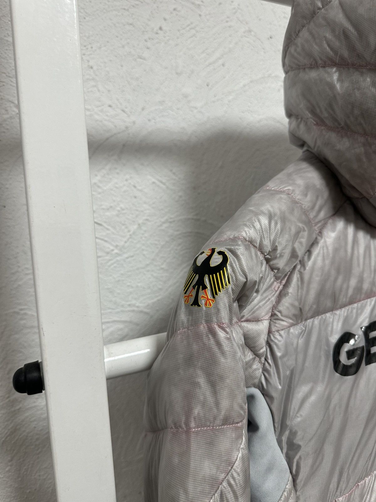 Adidas Adidas Germany Olympic Puffer Jacket XS Size Size XS / US 0-2 / IT 36-38 - 5 Thumbnail