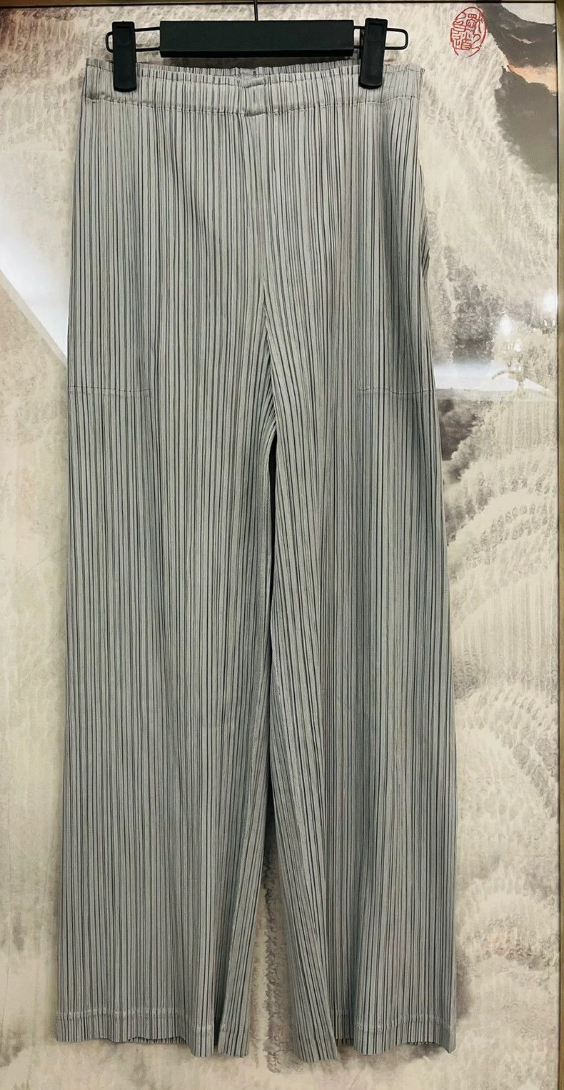 Other Issey Miyake size:2 Grey pleated trousers Size 22" - 2 Thumbnail