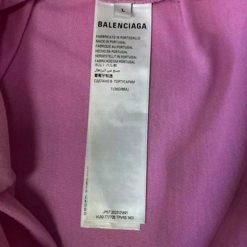Balenciaga Balenciaga Pink Manchester United Soccer Embroidered Short Size US S / EU 44-46 / 1 - 5 Thumbnail