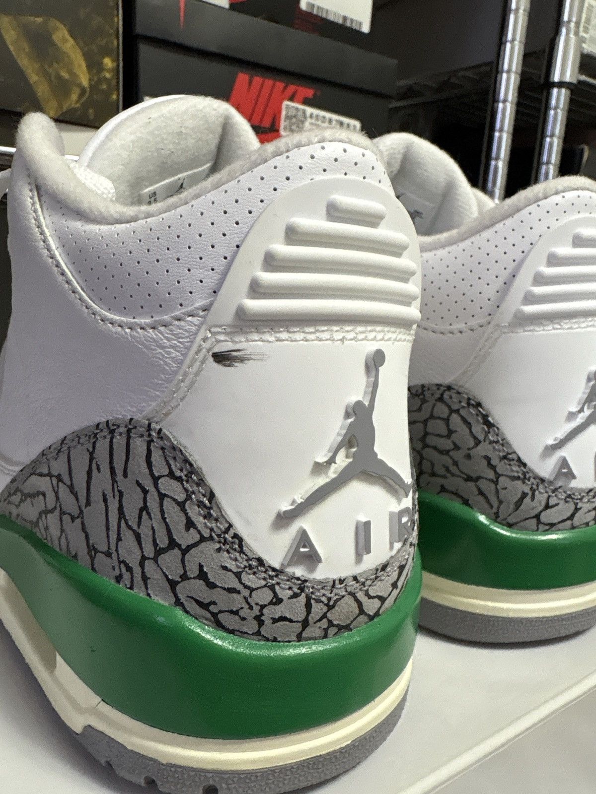 Jordan Brand Lucky Green Jordan 3s ( Men size 8 ) Size US 8 / EU 41 - 3 Thumbnail