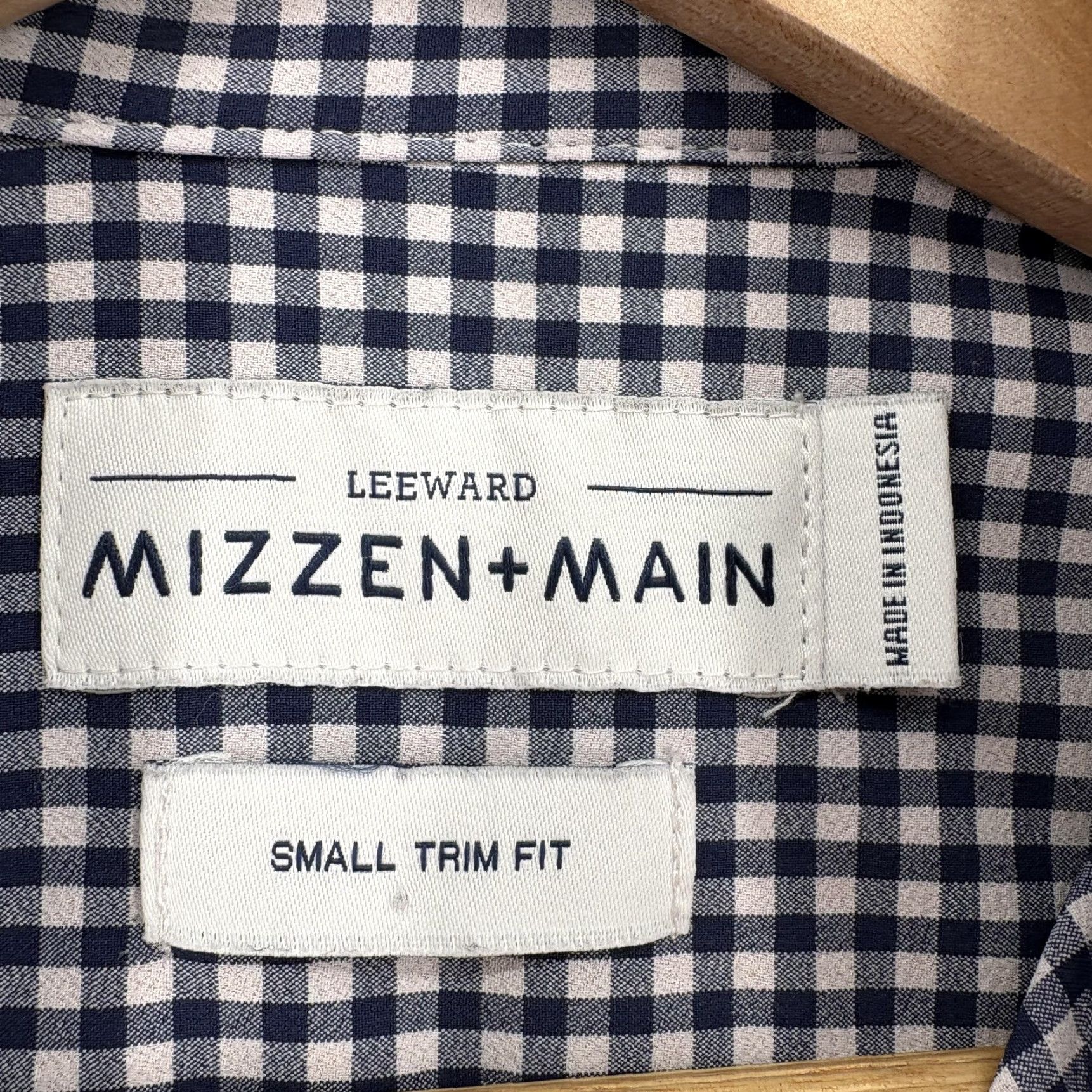 Mizzen+Main Mizzen+Main Leeward Shirt Mens Small Blue Gingham Slim Fit Stretch Non Iron Dress Shirt Size US S / EU 44-46 / 1 - 3 Thumbnail
