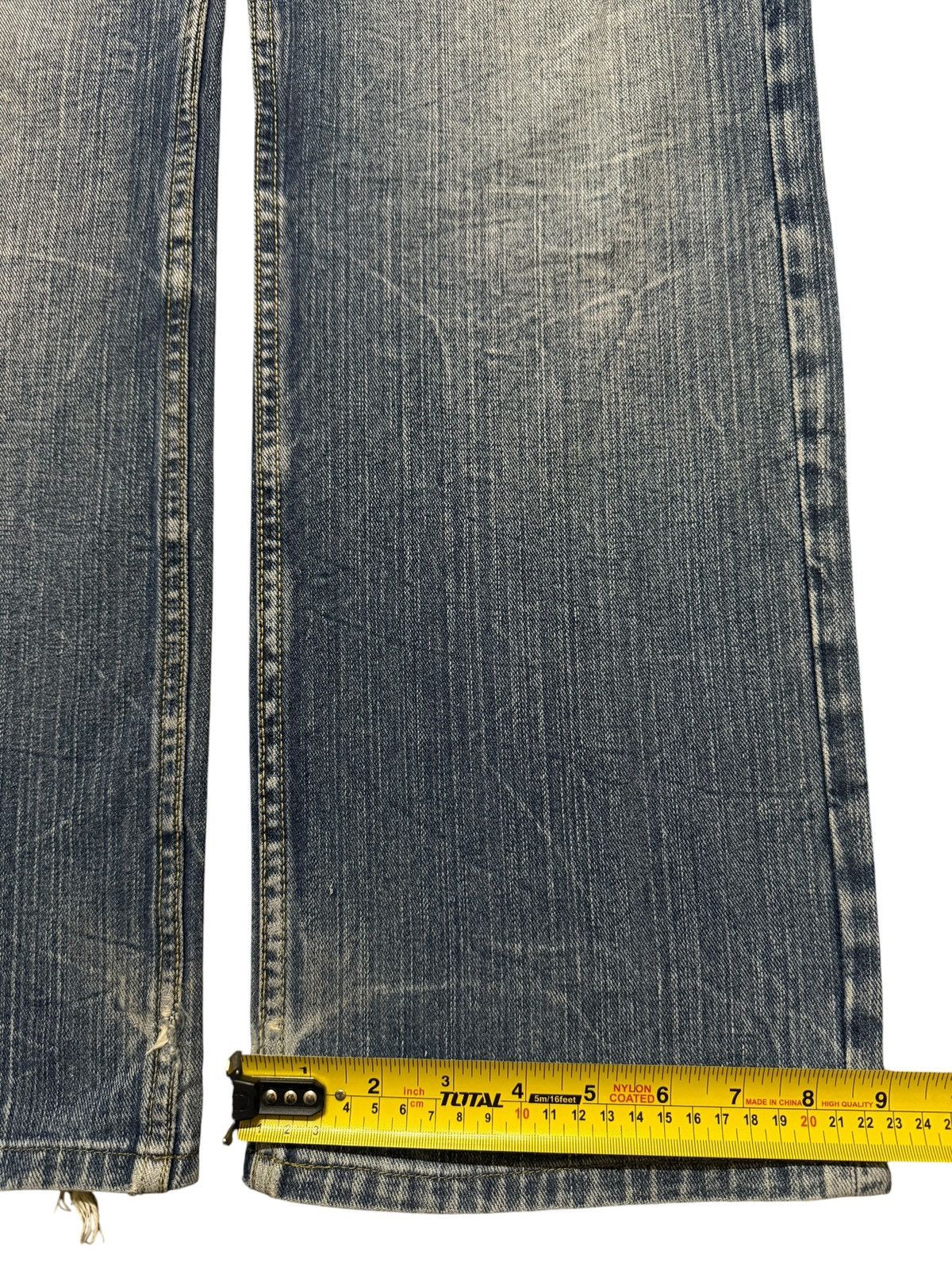 Japanese Brand Vintage Y2K Japanese Brand Blue Faded Wash Wide Leg Jeans Size US 32 / EU 48 - 13 Thumbnail