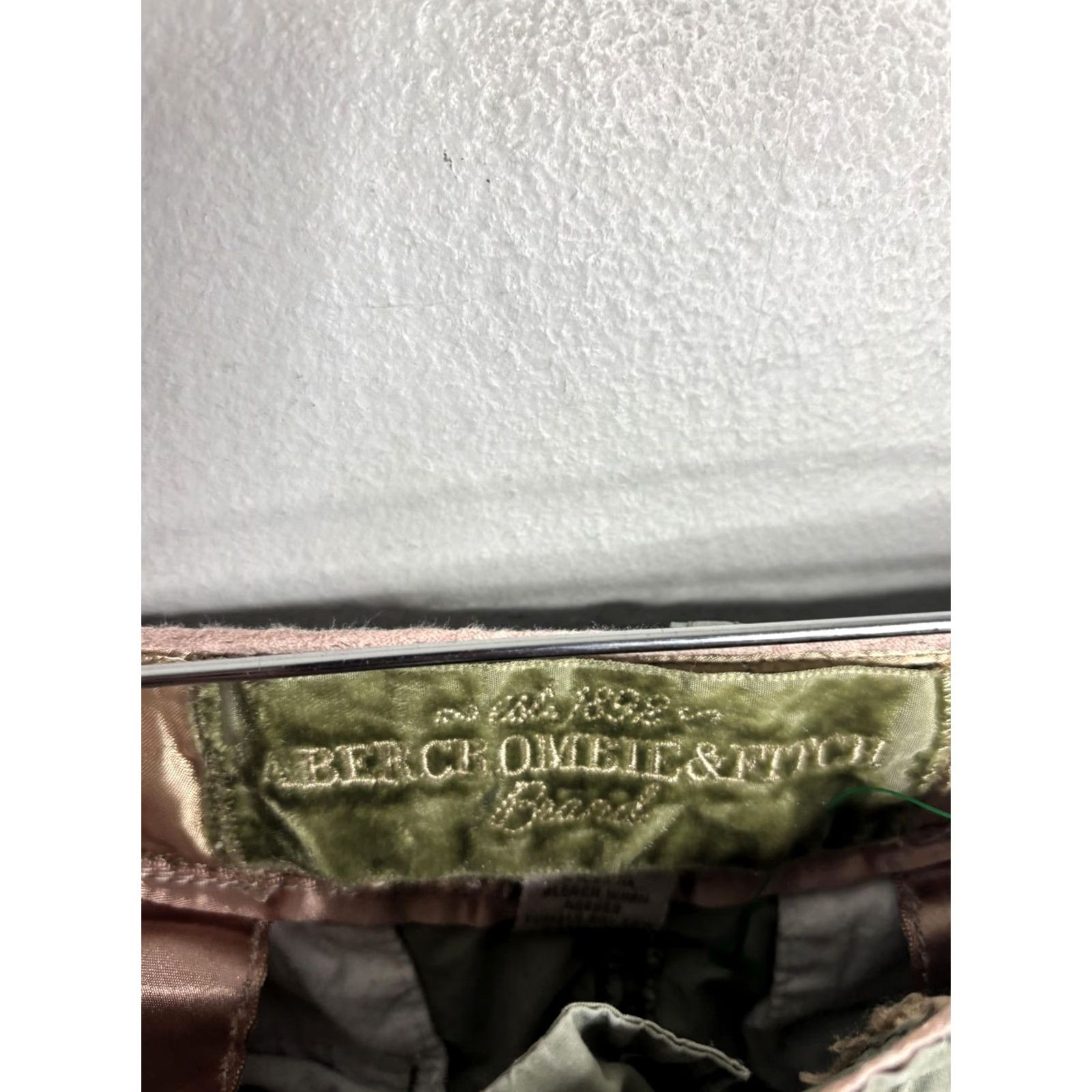 Abercrombie & Fitch Abercrombie & Fitch Cargo Pants Womens 8 Green Patchwork Y2K Hem Utility Size 30" / US 8 / IT 44 - 4 Thumbnail