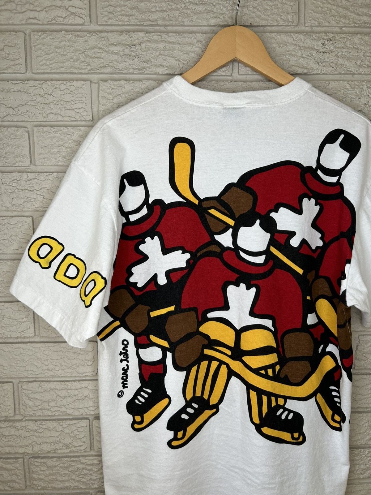 Vintage Vintage 90s Marc Tetro Hockey Canada Art AOP T Shirt Size US L / EU 52-54 / 3 - 7 Thumbnail