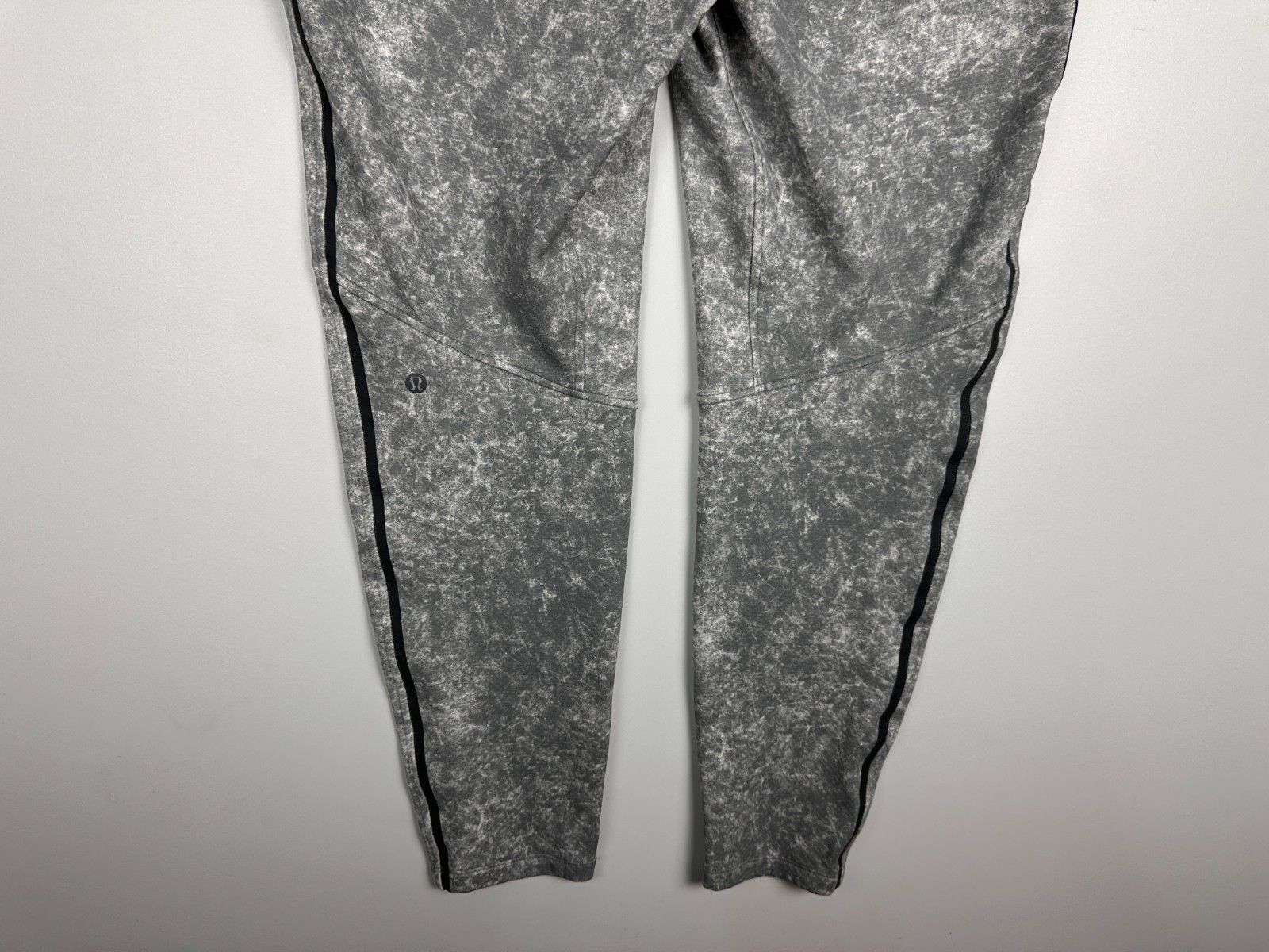 Lululemon Lululemon Textured Tech Pant Mens Grey Size M Size US 32 / EU 48 - 8 Thumbnail