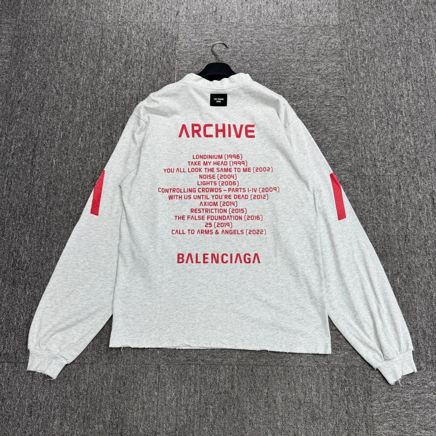 Balenciaga Balenciaga x AppleMusic Distressed Printed LS XS Size XS / US 0-2 / IT 36-38 - 5 Thumbnail