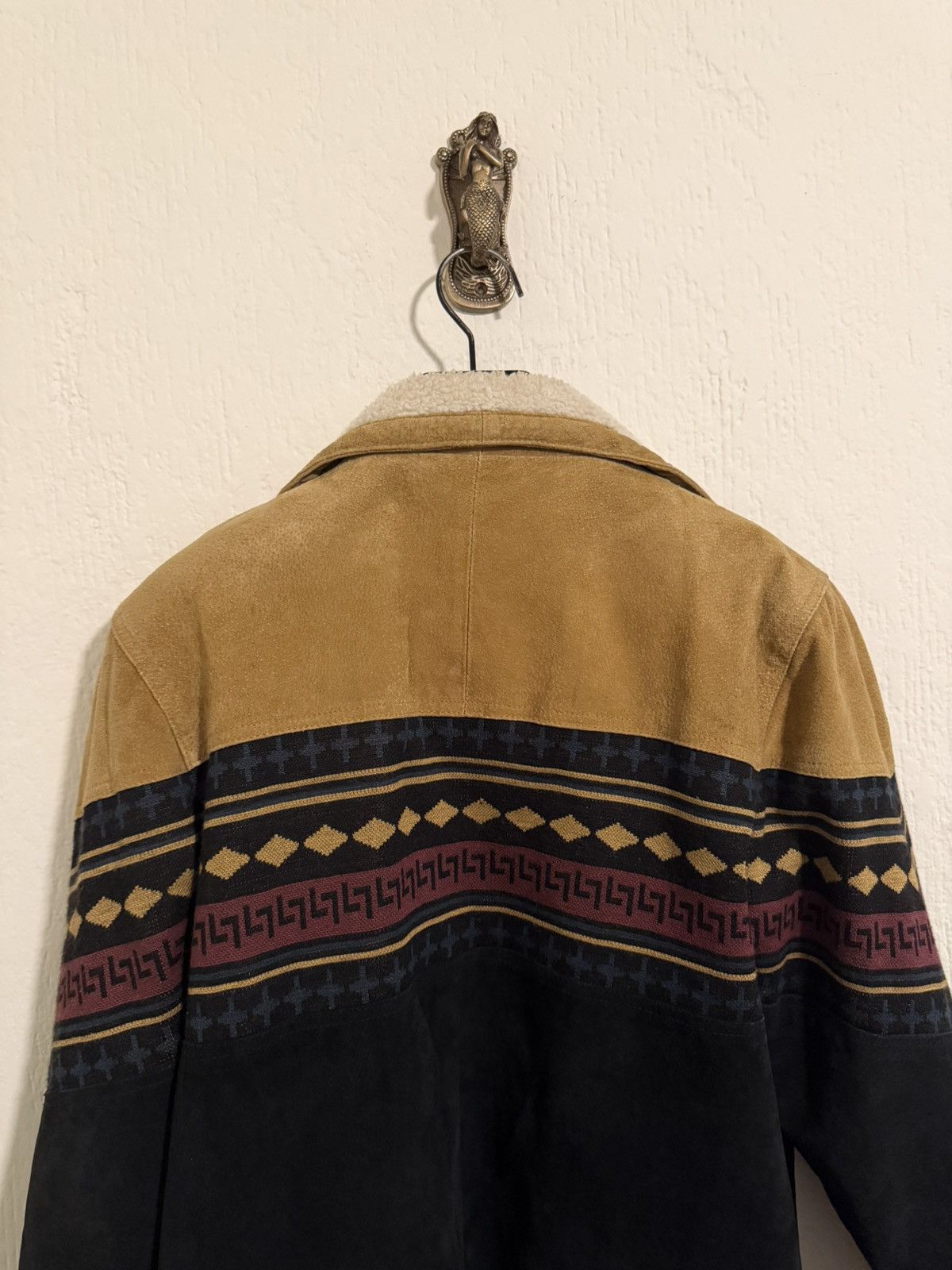 Vintage Vintage suede leather aztec jacket size XL Size US L / EU 52-54 / 3 - 5 Thumbnail