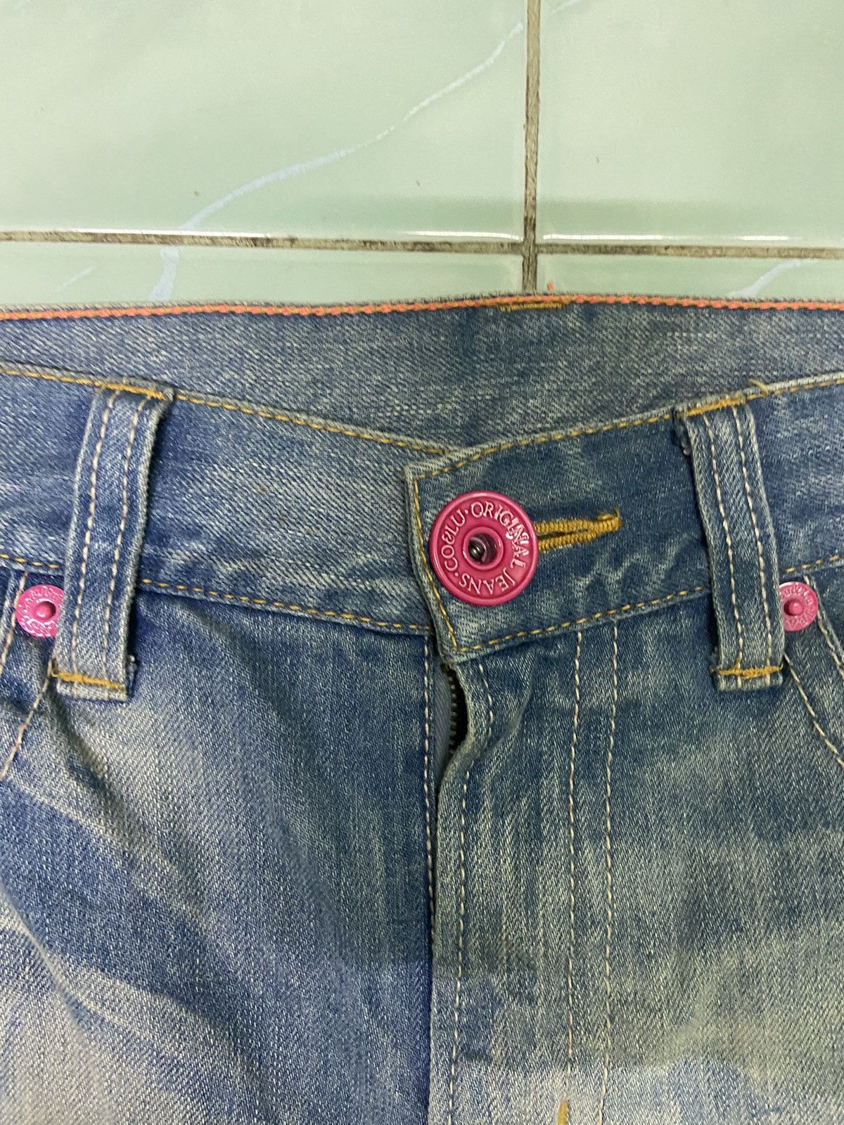 Japanese Brand Steals Distressed Denim Co & Lu jeans washed faded Size US 31 - 8 Thumbnail