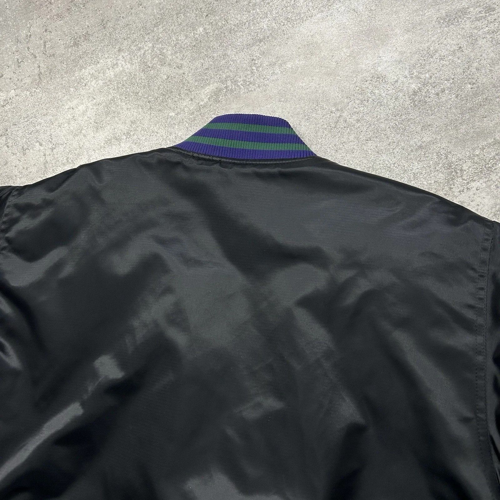 Majestic × NBA × Vintage RARE MILWAUKEE BUCKS MAJESTIC SATIN BOMBER JACKET SIZE M Size US M / EU 48-50 / 2 - 4 Thumbnail