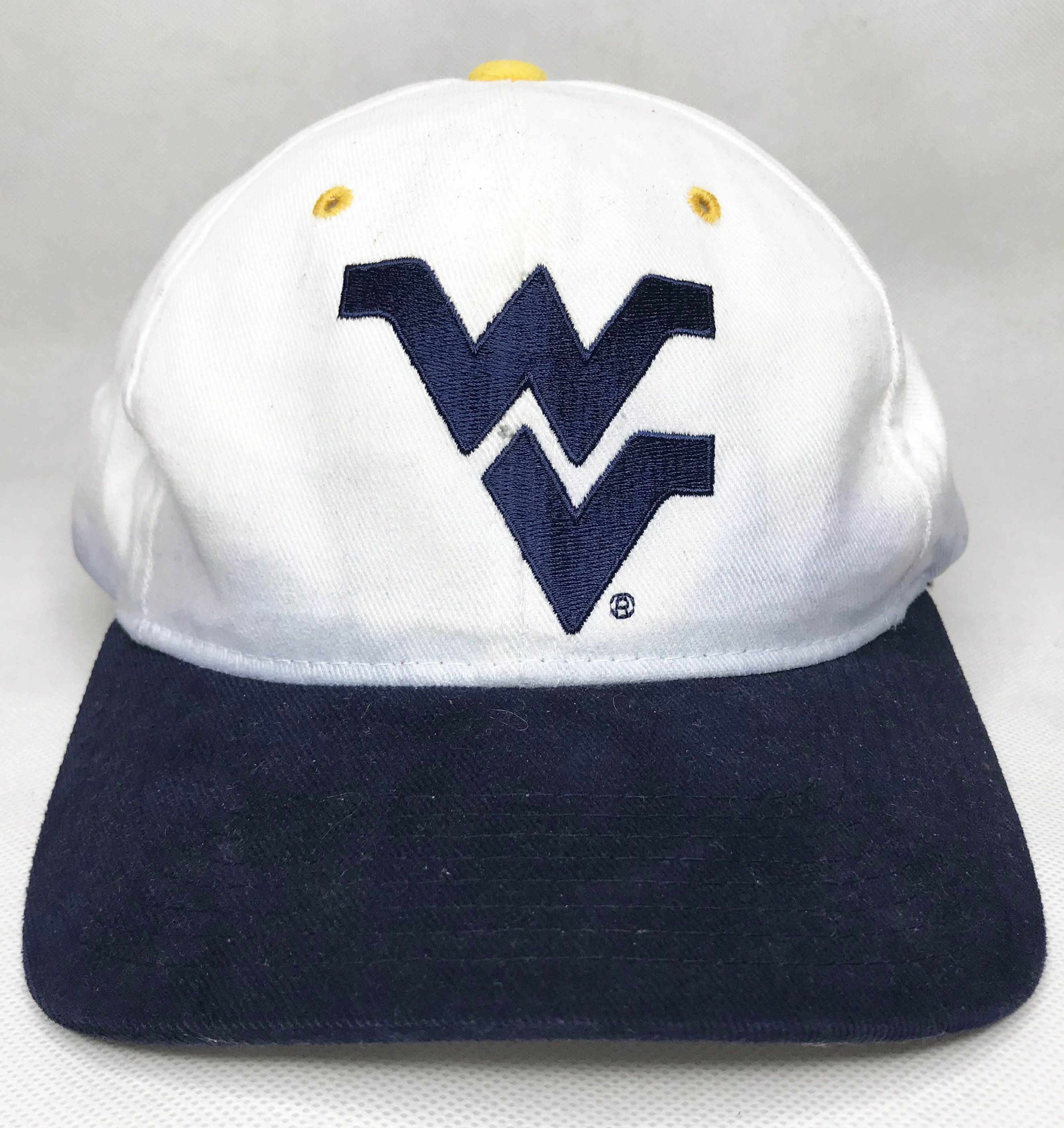 NCAA × Starter × Vintage Vintage Starter West Virginia Mountaineers WV Snapback Cap Size ONE SIZE - 1 Thumbnail