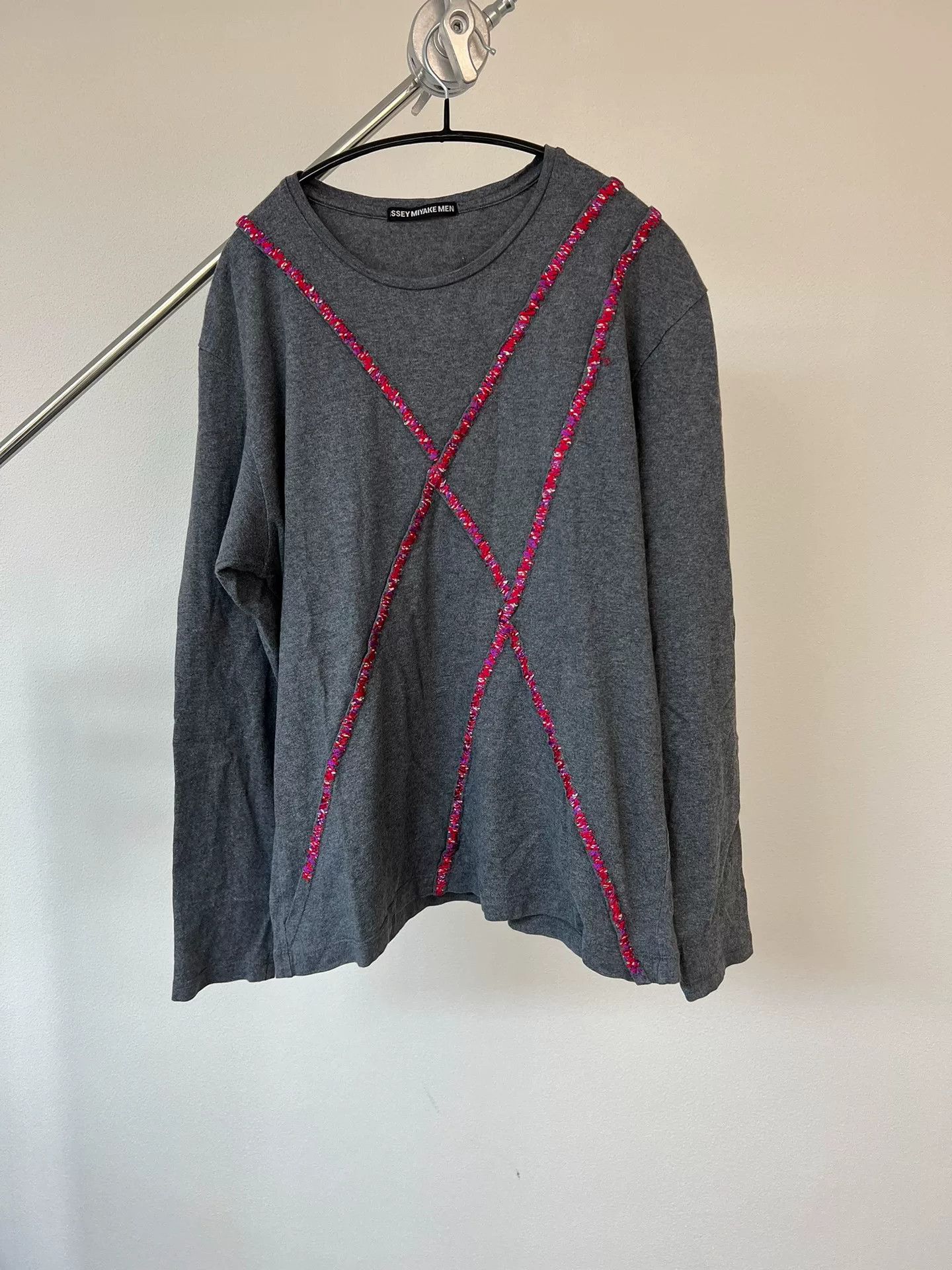 Issey Miyake Issey Miyake Man Embroidered Long T-Shirt Size US L / EU 52-54 / 3 - 1 Thumbnail